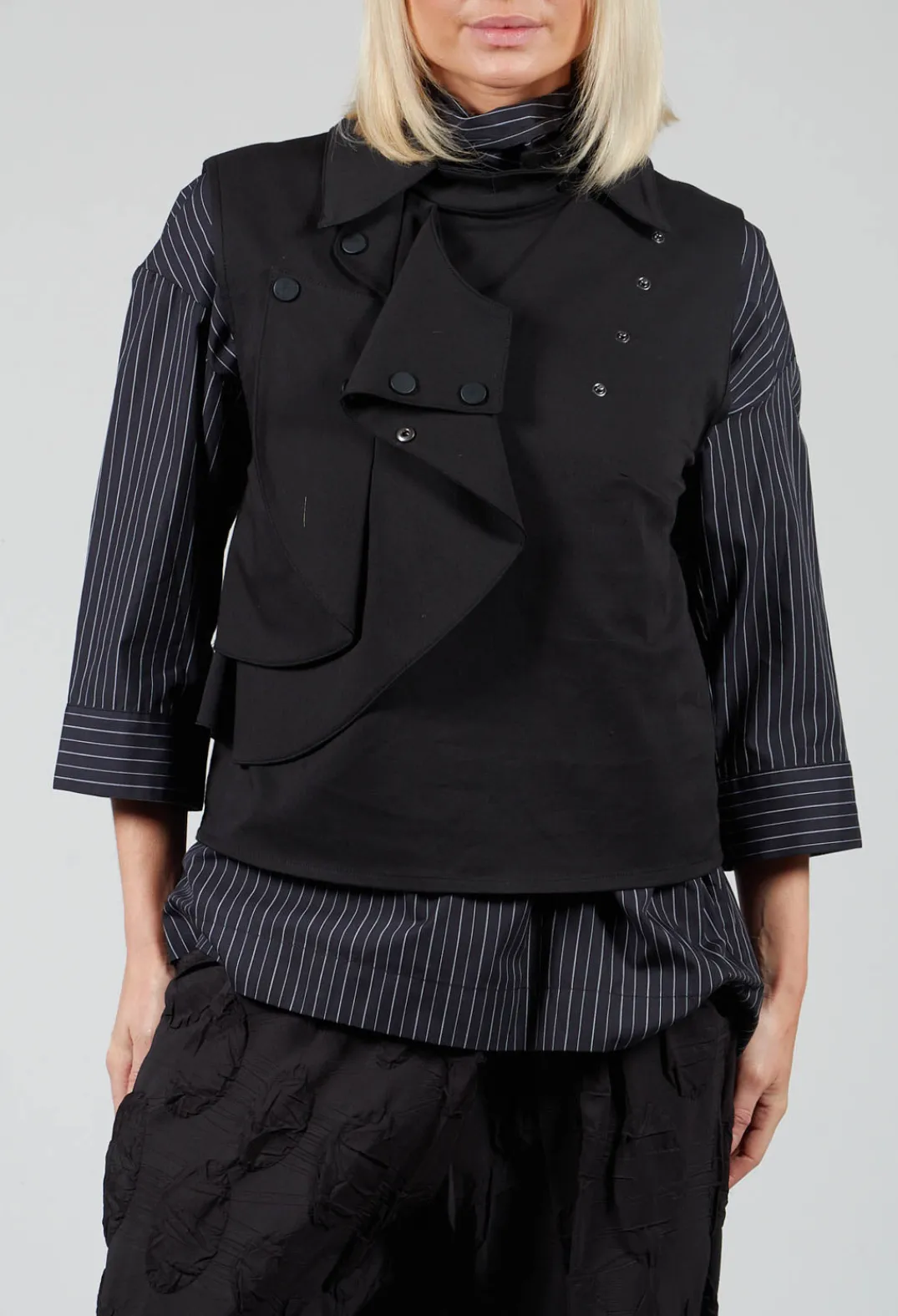Caraclan Tops^Waistcoat with Popper Fastenings in Black