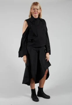 Caraclan Tops^Waistcoat with Popper Fastenings in Black