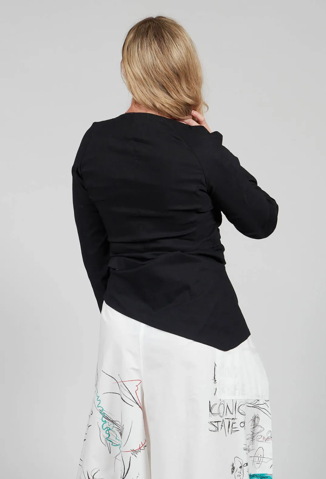 Malloni Tops^Wrap Style Top in Nero