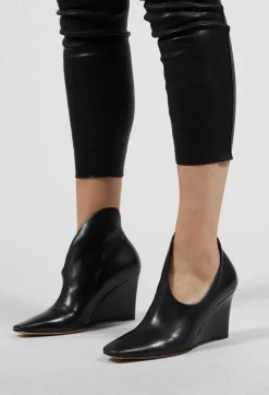 Malloni Boots^Yuko Wedge Boot in Nero