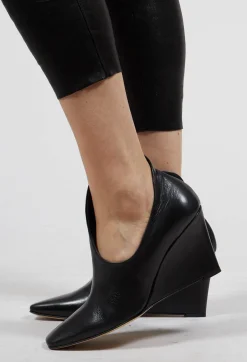 Malloni Boots^Yuko Wedge Boot in Nero
