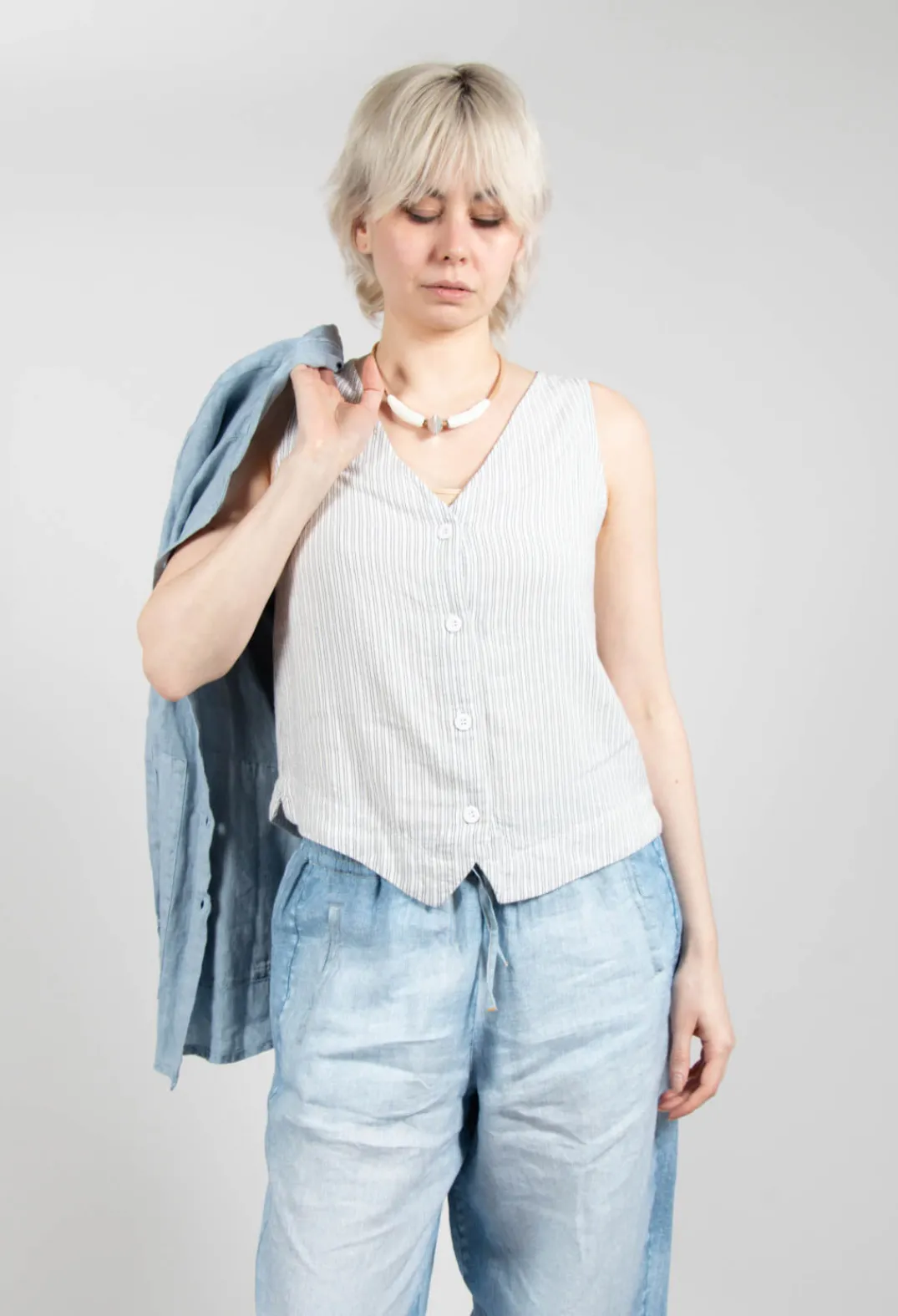 Elemente Clemente Tops^Yune Vest in Undyed Stripe