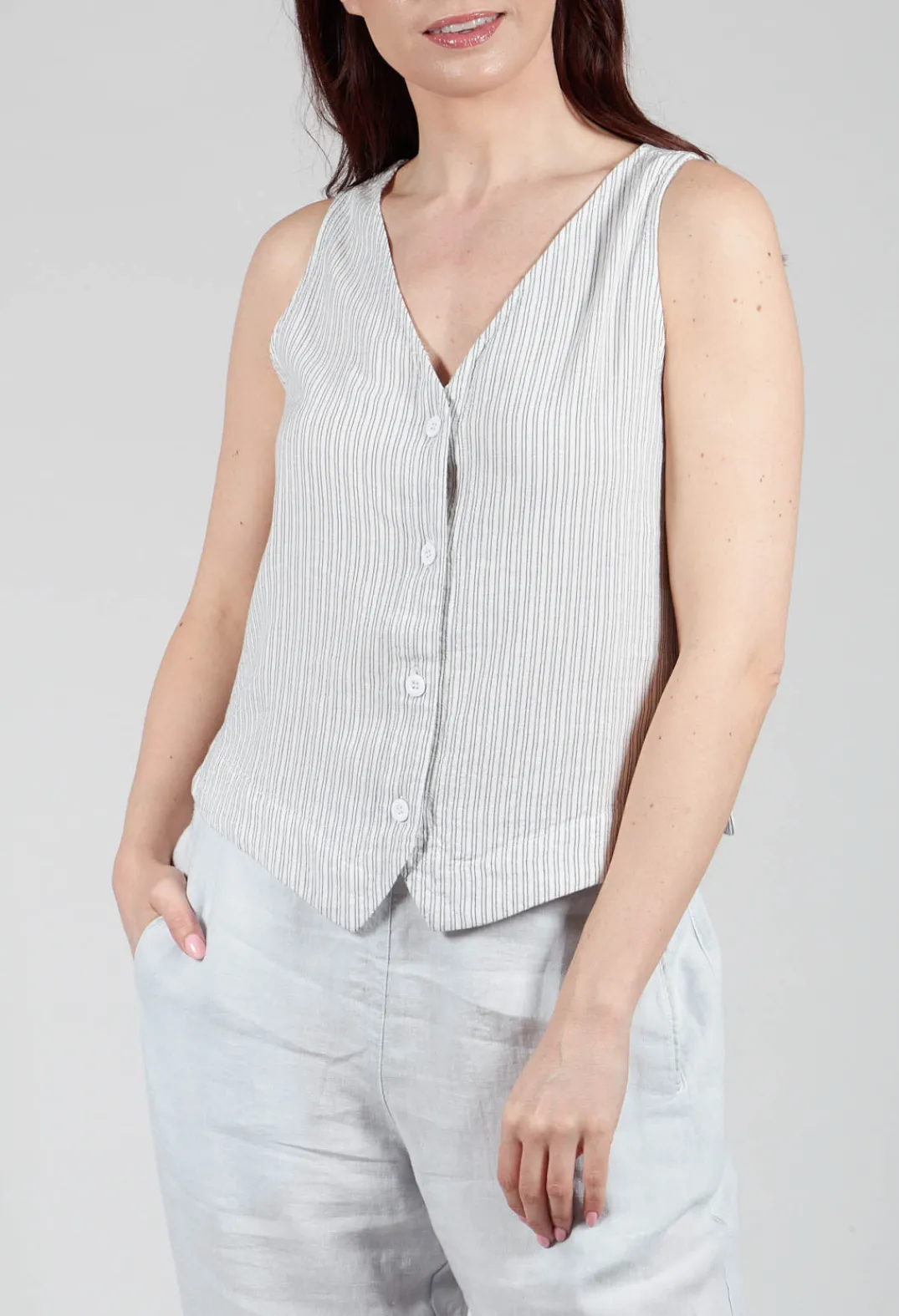 Elemente Clemente Tops^Yune Vest in Undyed Stripe